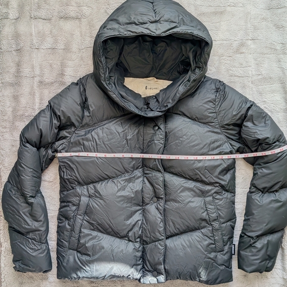 Cotopaxi Nina Crop Down Jacket - Picture 6 of 9